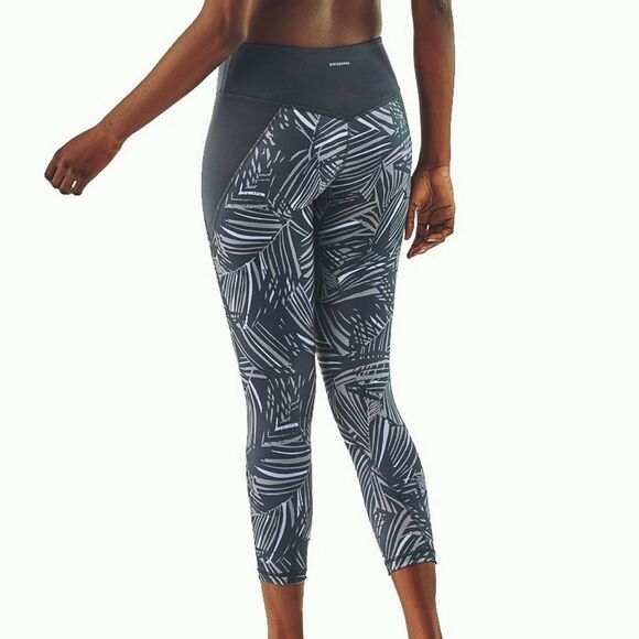 Patagonia Pants - Patagonia Women's Size XS Centered Crops Rain Fern / Smolder Blue Leggings